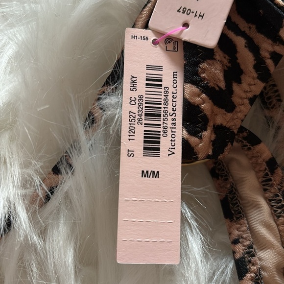 Victorias Secret Brazilian Thong Bikini - Picture 8 of 9